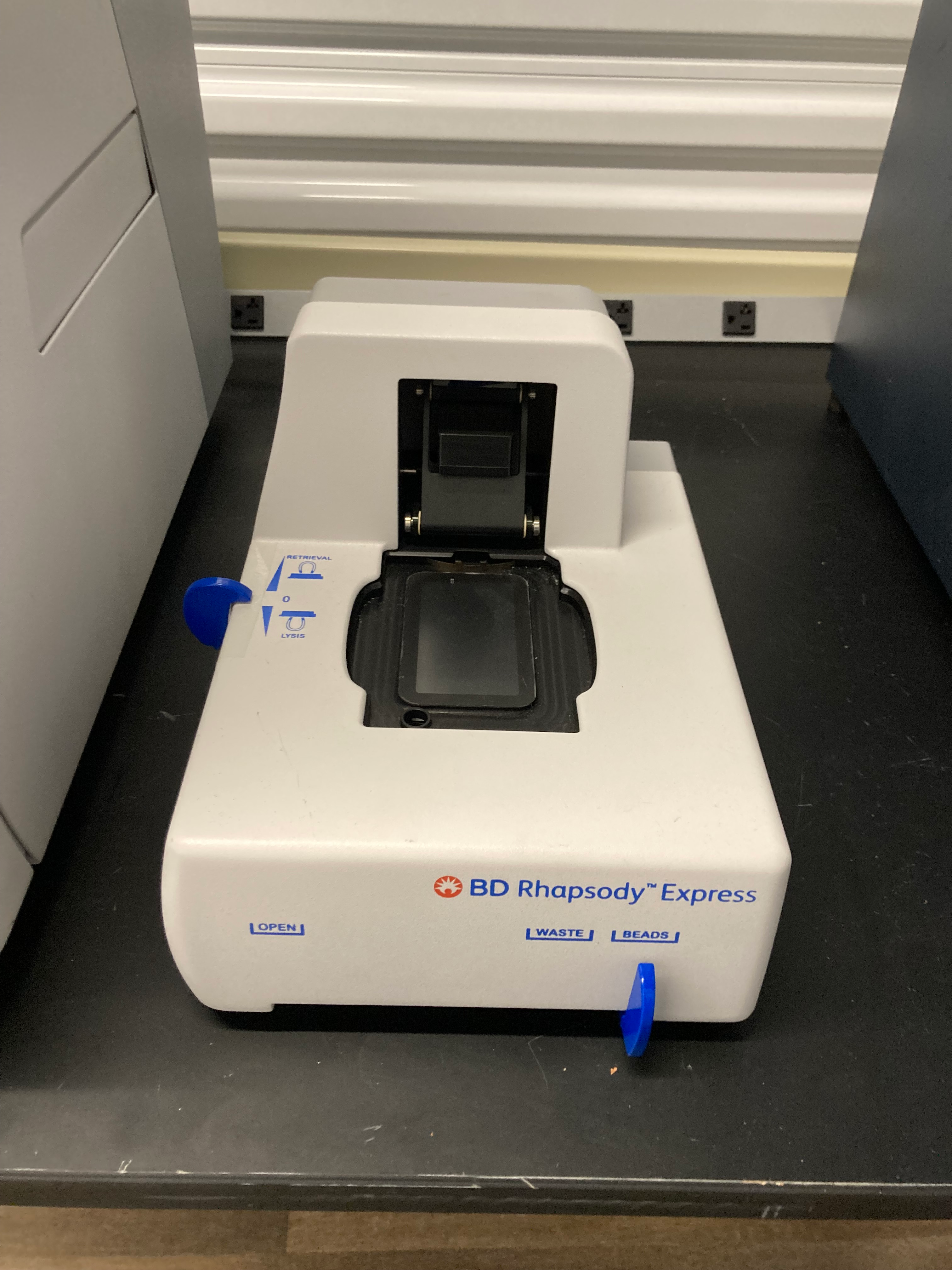 BD Rhapsody Single-Cell Analysis System (Scanner & Express) | LabX.com
